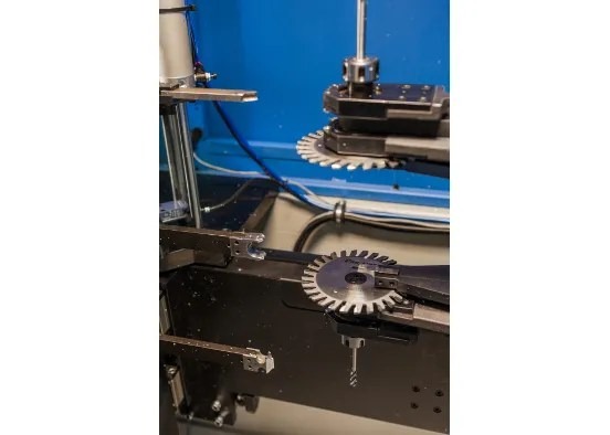 CNC-43 SINGLE HEAD PROGRAMMABLE CORNER CLEANER Cutter Disc and Routing Tool Detail2
